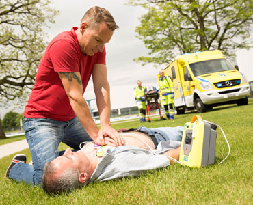 Der Lebensretter: ZOLL Defibrillator Der Lebensretter: ZOLL Defibrillator