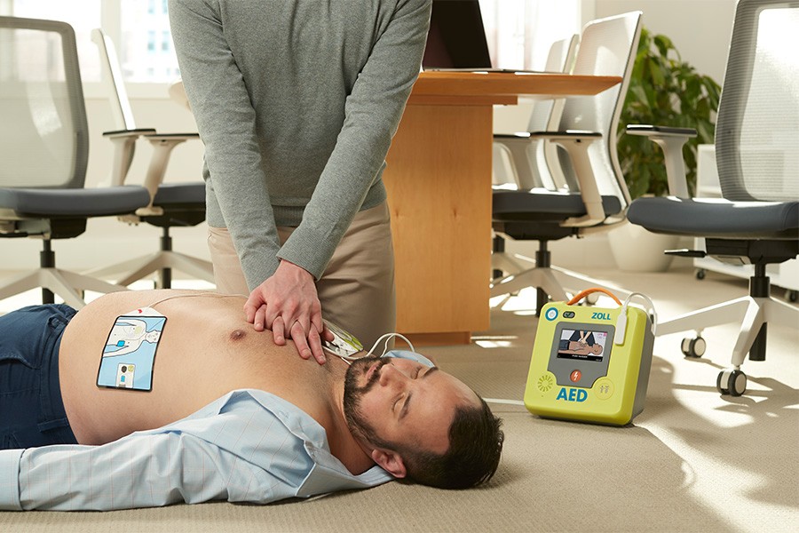 Defibrillatoren von ZOLL Medical Reanimation mit ZOLL AED 3
