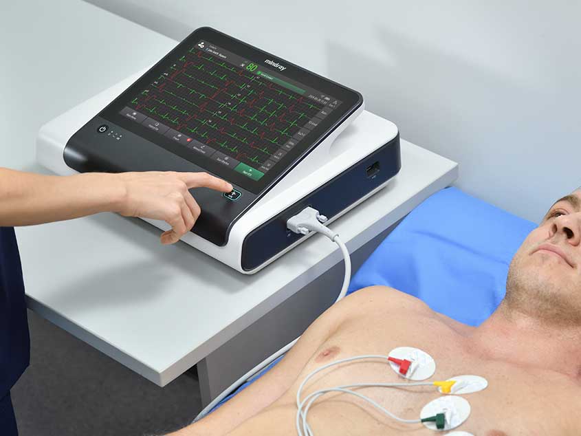 von Mindray - EKG Gerät Elektrokardiograph R700